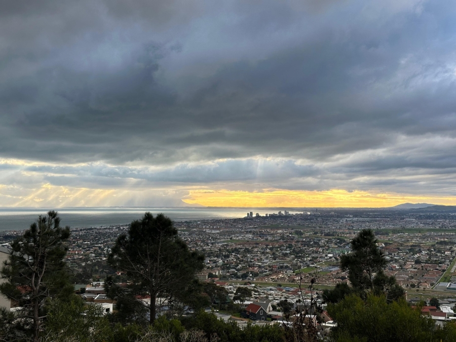 0 Bedroom Property for Sale in Mountainside Western Cape